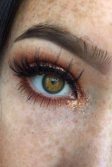 Eye Makeup Ideas - Inner Corner Highlight